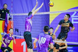 朱开怒喷BLG，无法接受自己变菜，打法太不尊重对手